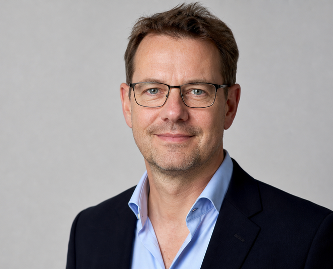 Dr. Martijn Dekker, PhD